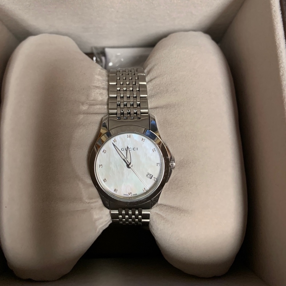 Gucci Watch - Authentic